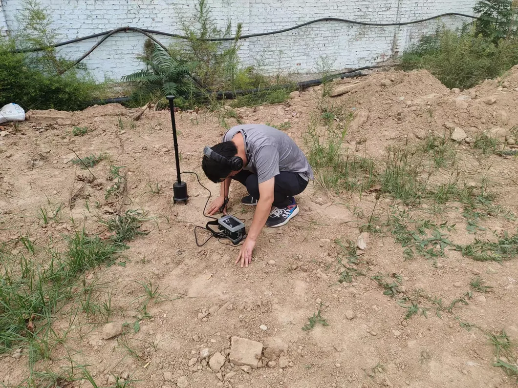 Localizador de fallas de cable subterráneo con sincronización acusto-magnética y localización de fallas 3